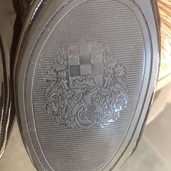 Vince Camuto Patent Leather Flats - Picture 4 of 10